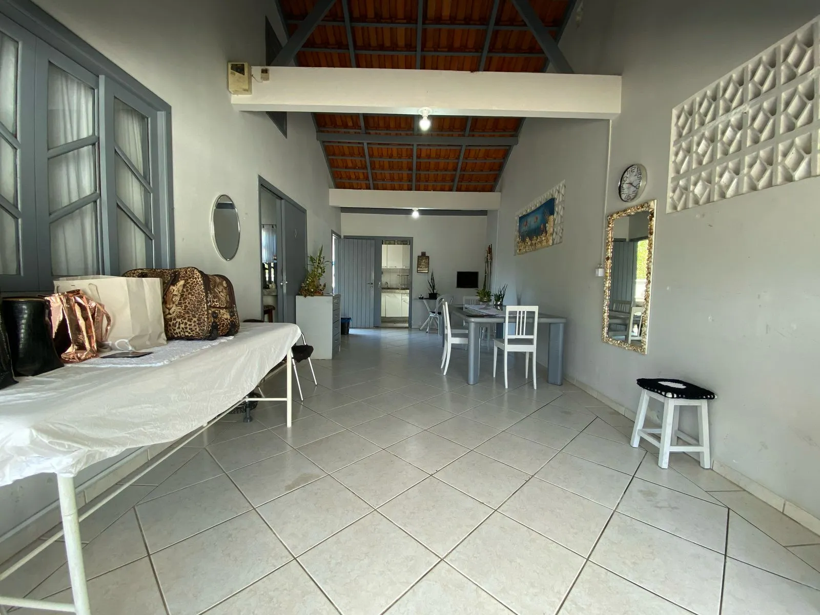 CASA EM PORTO BELO N’ 117