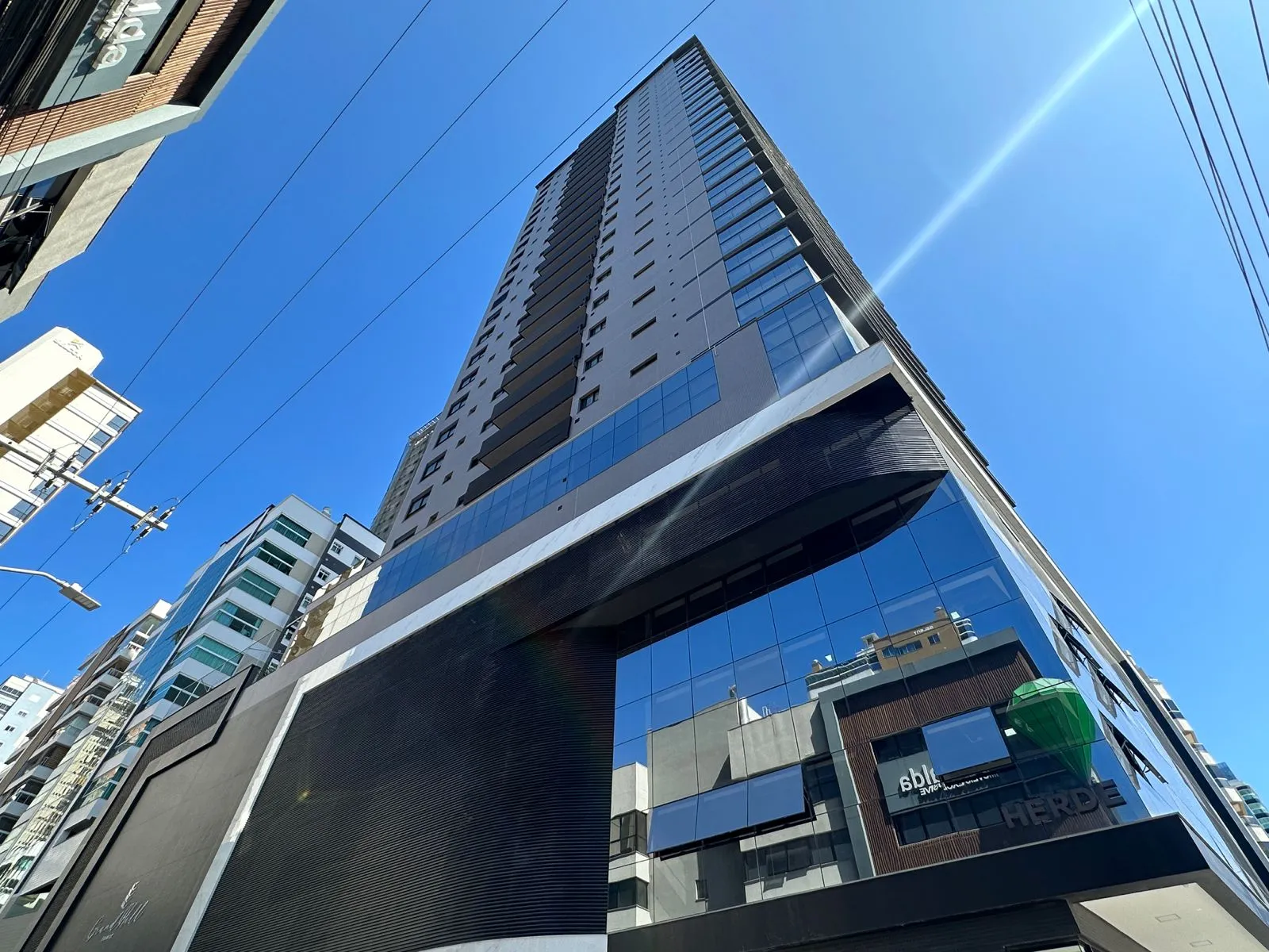 GRAND HILL TOWER
