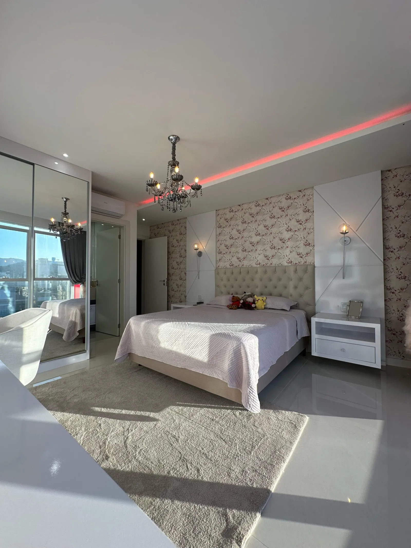 DUBAI TOWER