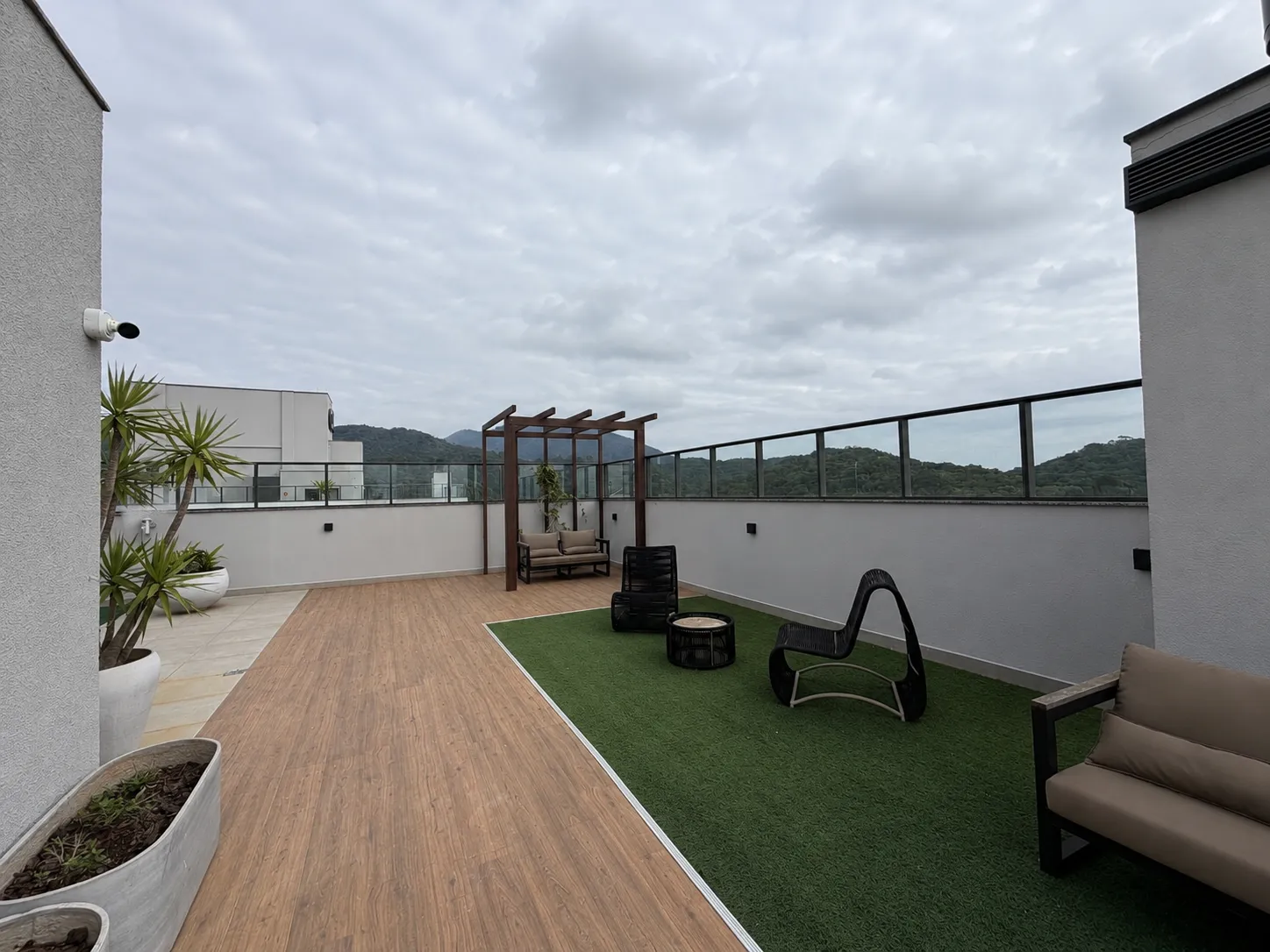 BRAVA GARDEN HOME CLUB