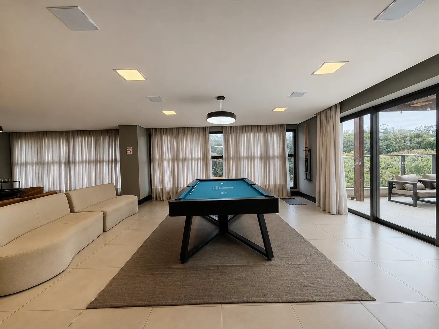 BRAVA GARDEN HOME CLUB