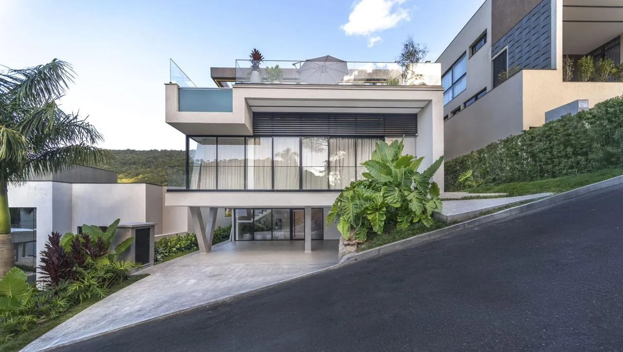 CASA ALTO PADRÃO