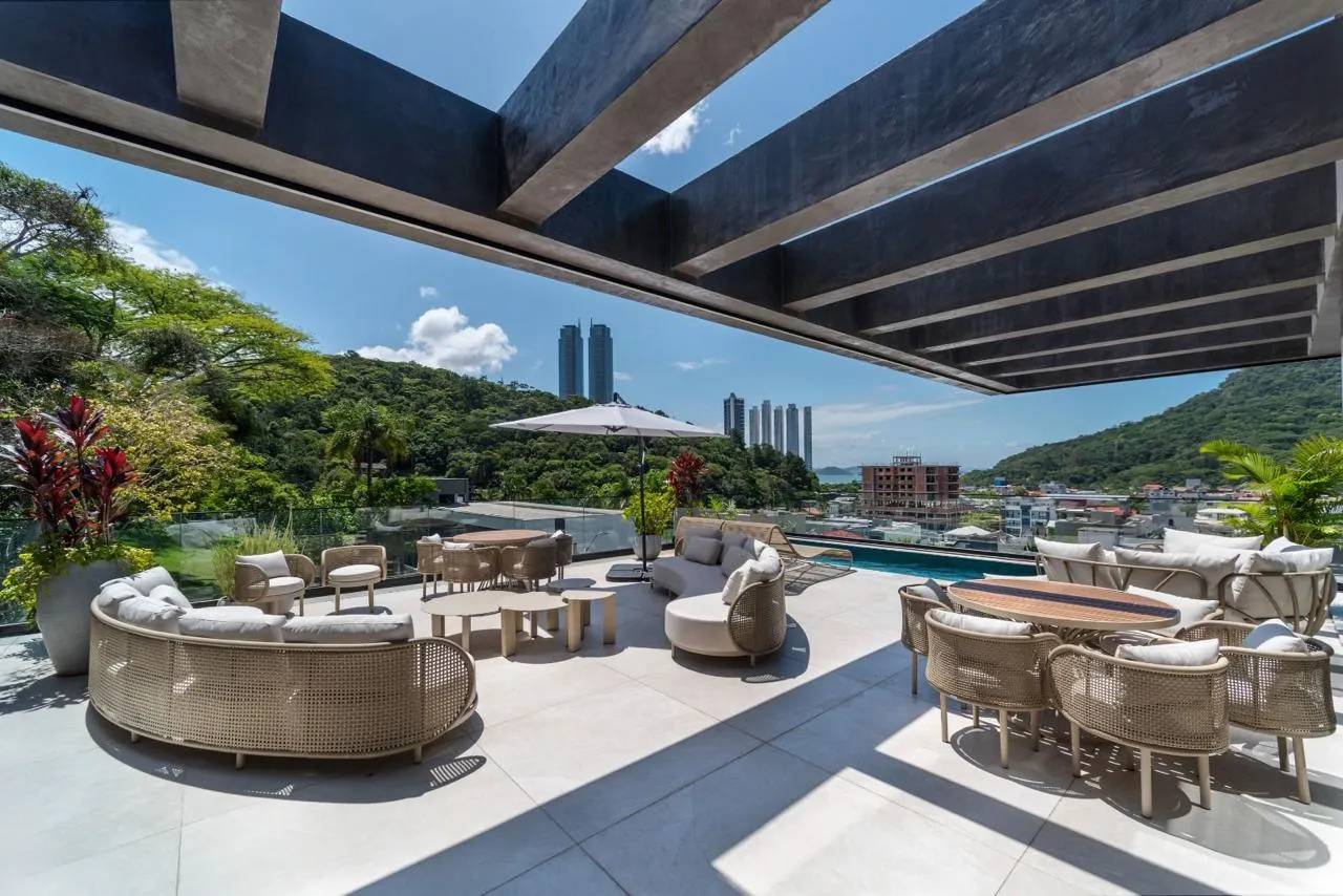 CASA ALTO PADRÃO