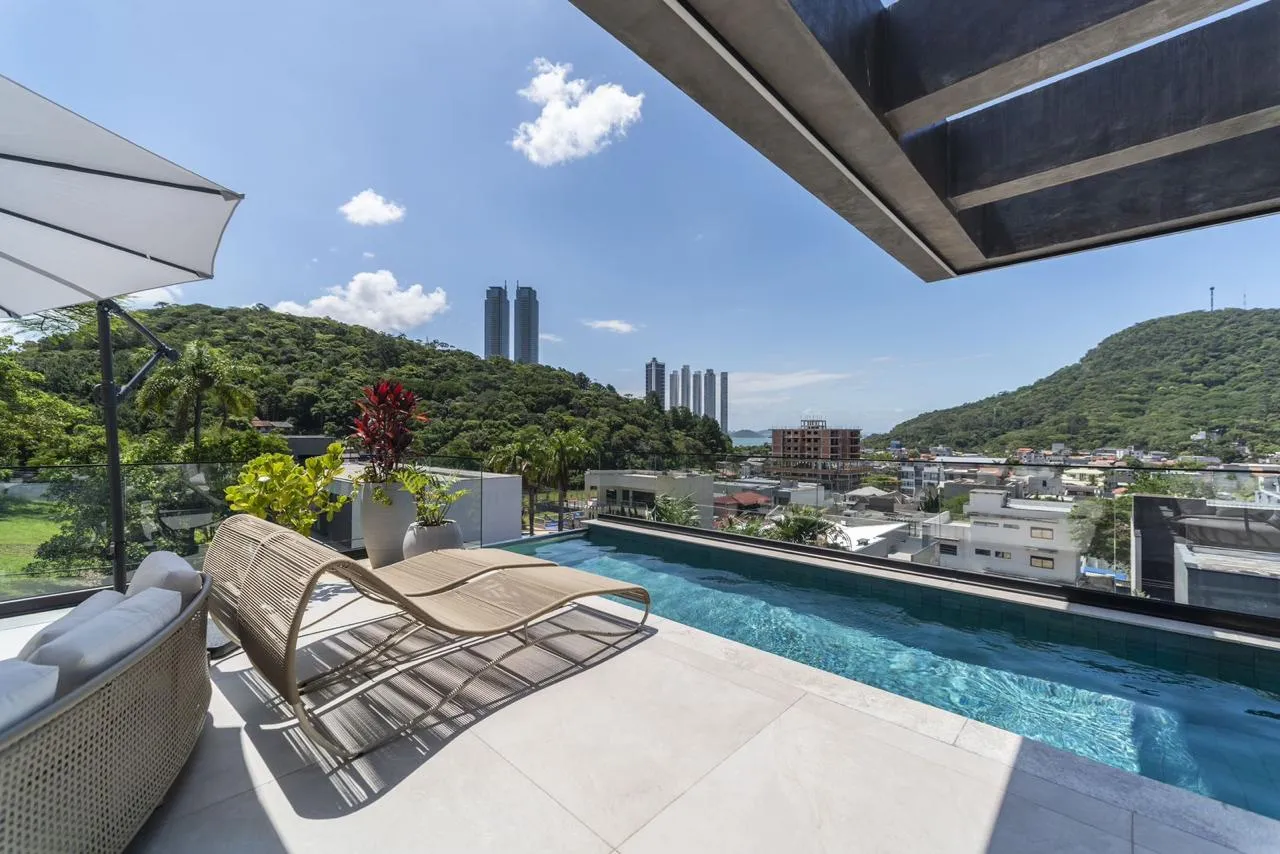 CASA ALTO PADRÃO