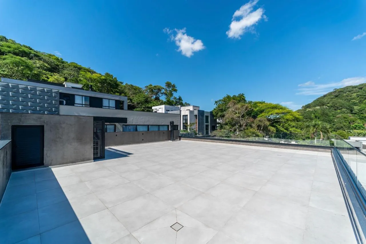CASA ALTO PADRÃO