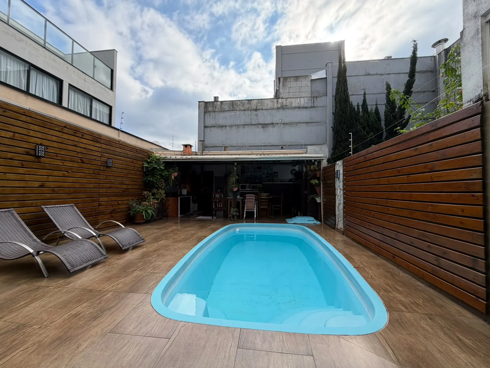 CASA CONTEMPORÂNEA