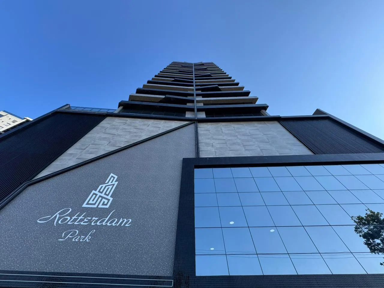 ROTTERDAM PARK