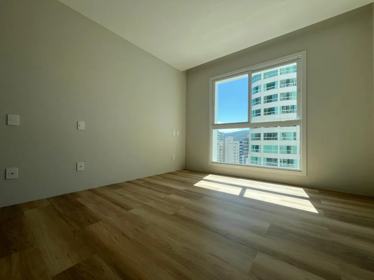SKYLINE TOWER