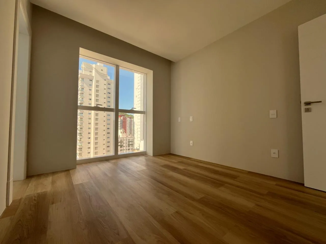 SKYLINE TOWER