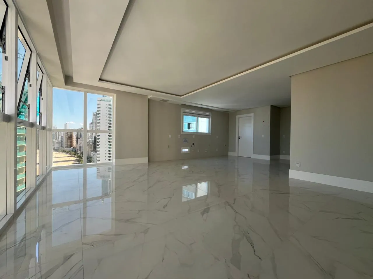SKYLINE TOWER