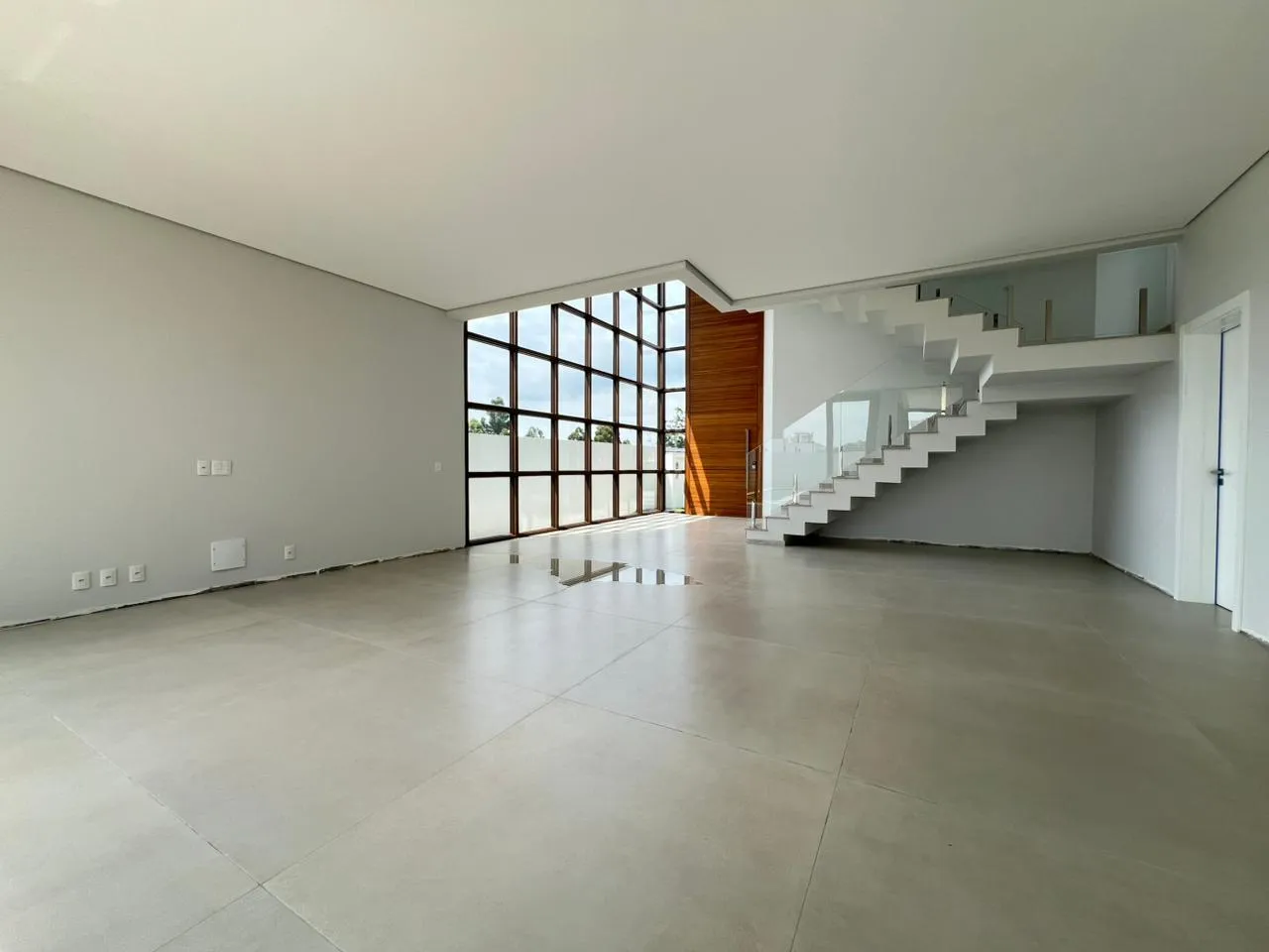 CASA DE ALTO PADRÃO NO VIVA PARK