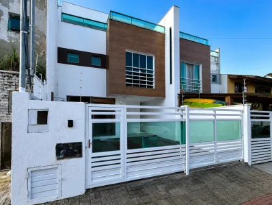 TRIPLEX PRAIA BRAVA - Balneário Camboriú