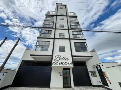 Apartamento de 2 dormitórios, sendo 1 suíte no Bella Del Mare à venda em Balneário Perequê - Balneário Perequê - Porto Belo