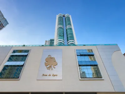 Apartamento de 3 suítes no Torre De Lyon à venda em Pioneiros - Pioneiros - Balneário Camboriú