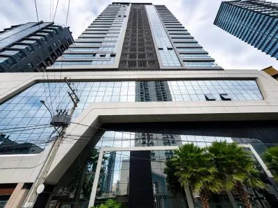 Apartamento de 4 suítes no Doha Tower à venda em Meia praia - Meia Praia - Itapema