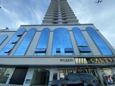Apartamento de 3 dormitórios, sendo 2 suítes no Bourbon à venda em Itapema - Itapema