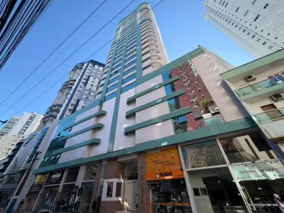 Apartamento de 3 suítes no Residencial De La Torre à venda em Itapema - Balneário Camboriú