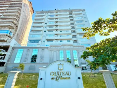 Apartamento de 4 suítes no Château Florence à venda em Itapema - Estreito - Itapema