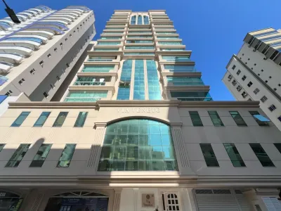 Apartamento de 4 suítes no Via Veneto à venda em Meia Praia - Meia Praia - Itapema