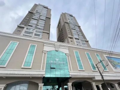 Apartamento de 2 dormitórios, sendo 1 suíte no Vila Das Aroeiras à venda em Meia Praia - Meia Praia - Itapema
